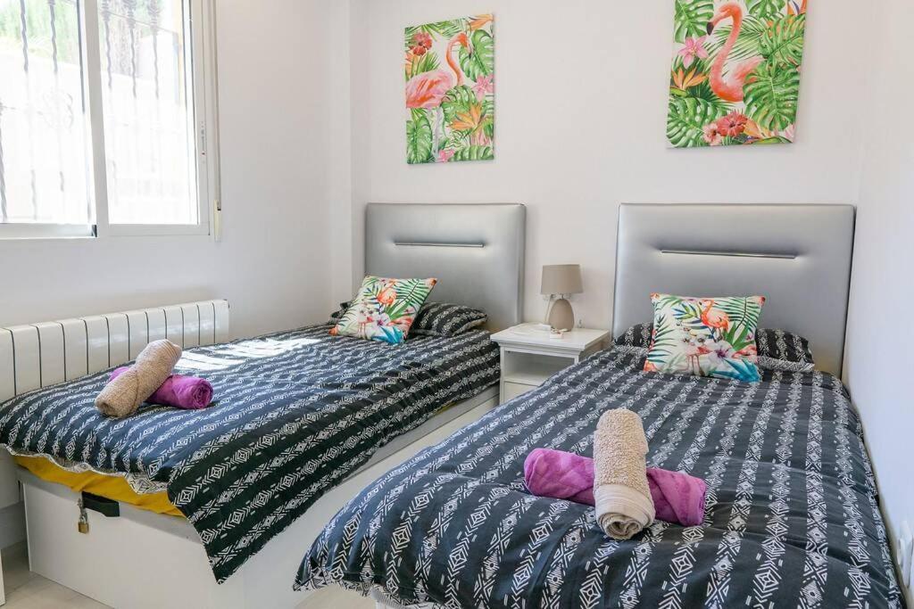 Casa Lilly-Rose, A Beautiful 3 Bedroom Detached Villa A Short Walk To The Villamartin Plaza & Golf Course Eksteriør billede